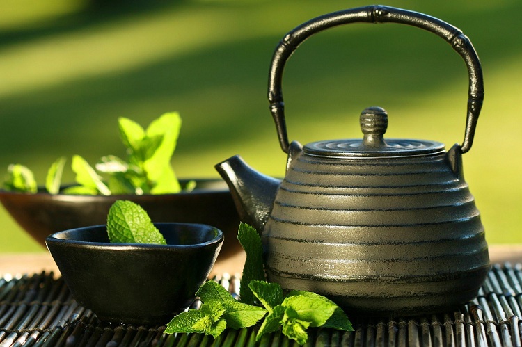 Los beneficios de tomar té verde