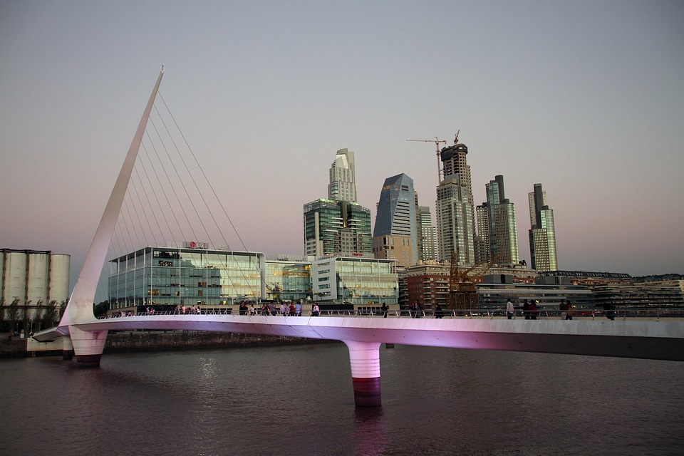Puerto Madero. Puente de la mujer